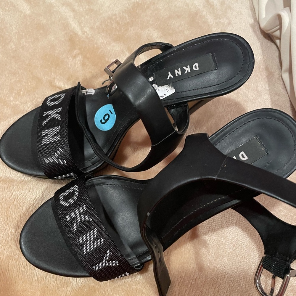 DKNY heels size 6